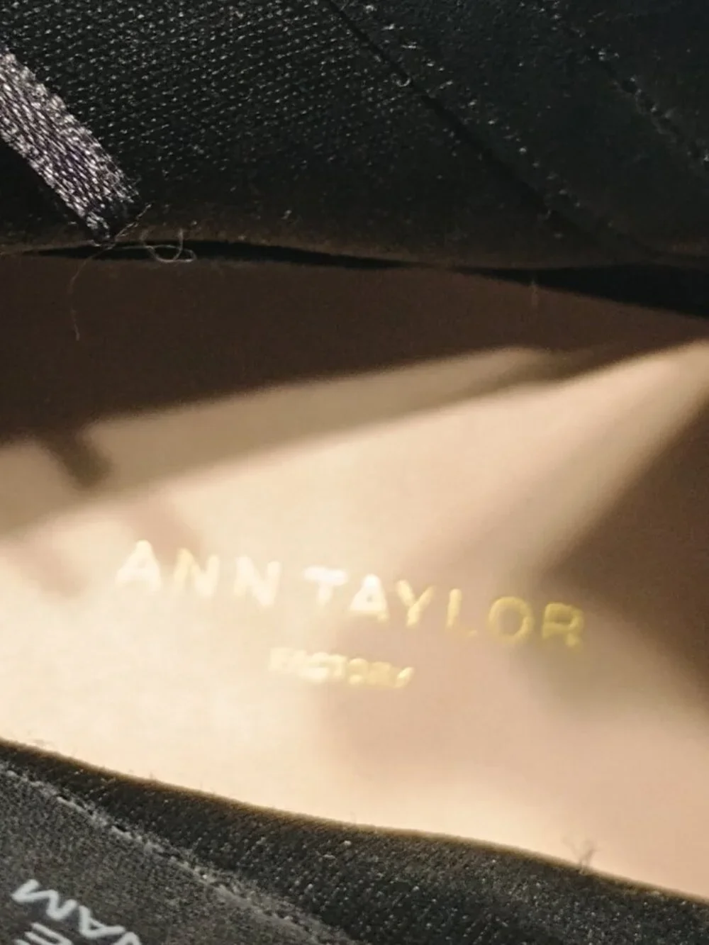 Ann Taylor Black Pointed Toe Wedge Ankle Boots Size 9M Side Zip Sleek Booties - Picture 9 of 9